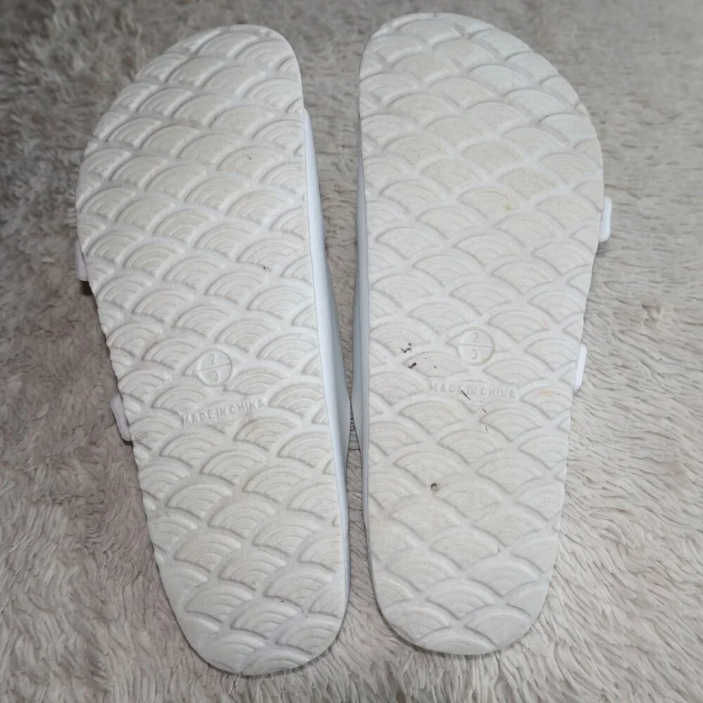 Girls Size 2/3 White Slip On Slide On Double Strap Sandals
